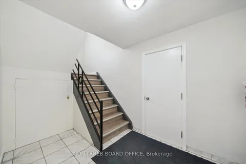 55 THIRTY EIGHTH Street, Toronto, ON M8W 3M2