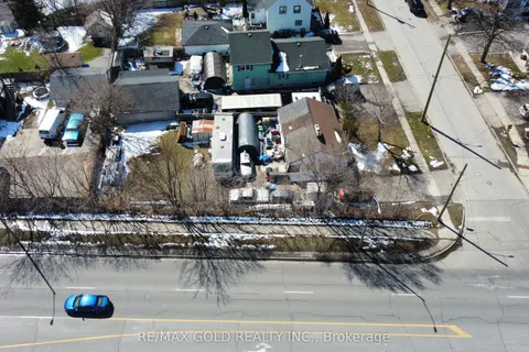103 Woodward Avenue, Brampton, ON L6V 1K5