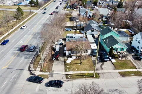 103 Woodward Avenue, Brampton, ON L6V 1K5
