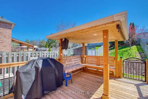 102 Grapevine Rd, Caledon, ON L7E 2M6