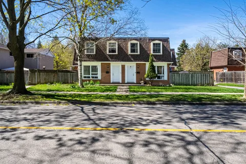 648-654 Francis Rd, Burlington, ON L7T 3X7