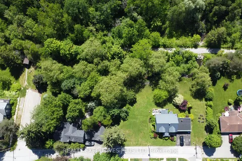 4 Cedar St, Caledon, ON L7C 1K5