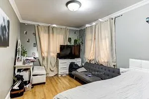 109 Cayuga Ave, Toronto, ON M6N 2G4