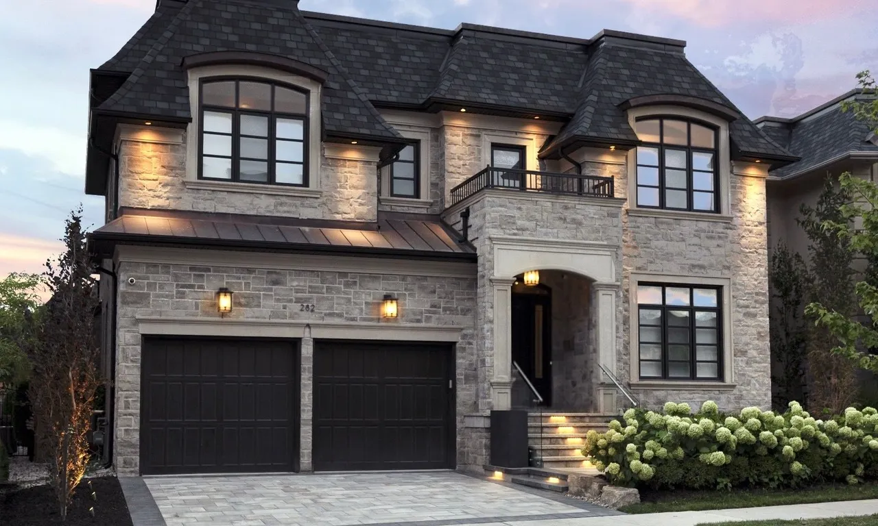 282 Tudor Ave, Oakville, ON L6K 0G9