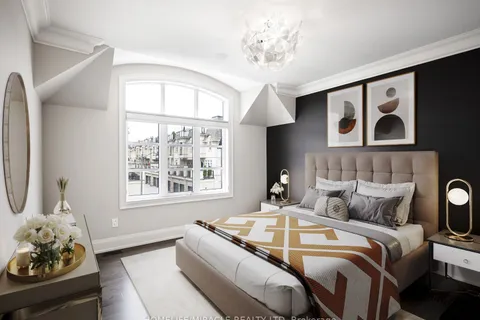 282 Tudor Ave, Oakville, ON L6K 0G9