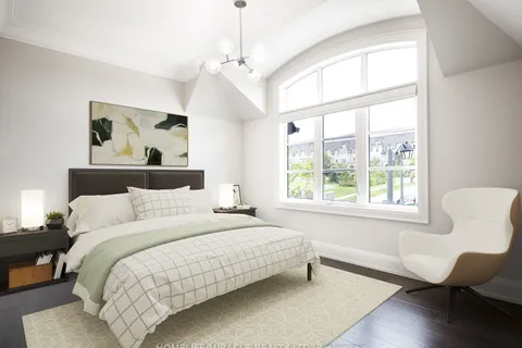 282 Tudor Ave, Oakville, ON L6K 0G9
