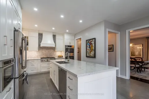 3263 Pringle Pl, Mississauga, ON L5M 7V7