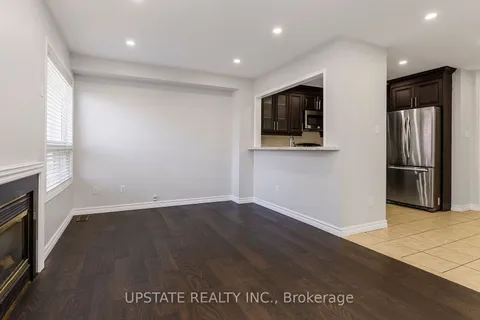 3588 Southwick St, Mississauga, ON L5M 7N8