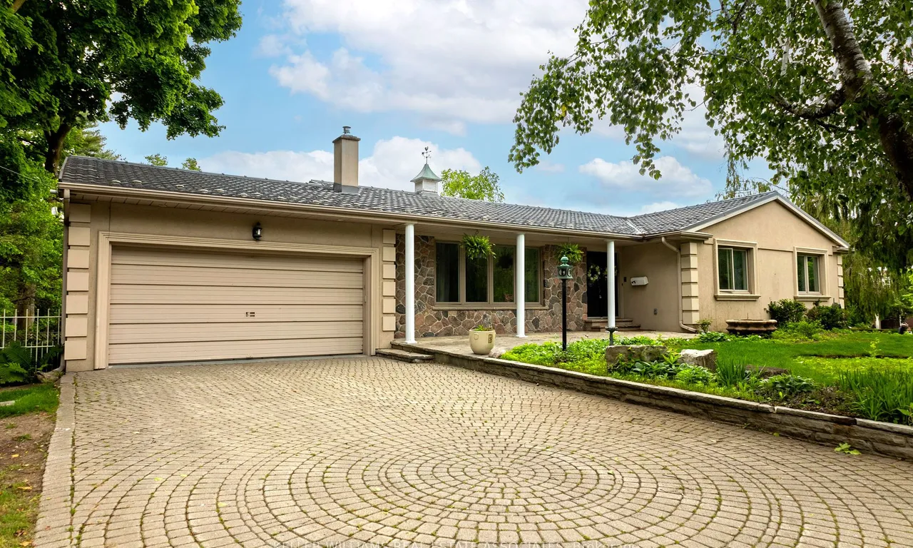 551 Cochise Cres, Mississauga, ON L5H 1Y3
