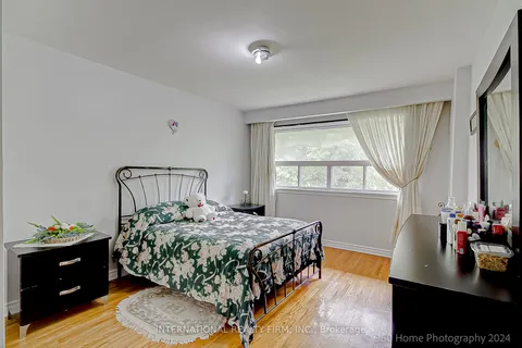 85 Letchworth Cres, Toronto, ON M3M 1Z1