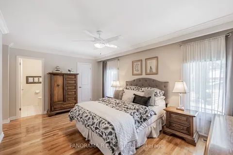 2399 Frayne Crt, Mississauga, ON L5A 3X7