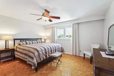 38 Larchmere Ave, Toronto, ON M9L 2N3
