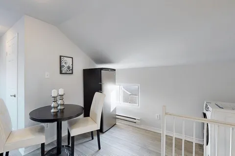 134 Millicent St, Toronto, ON M6H 1W4