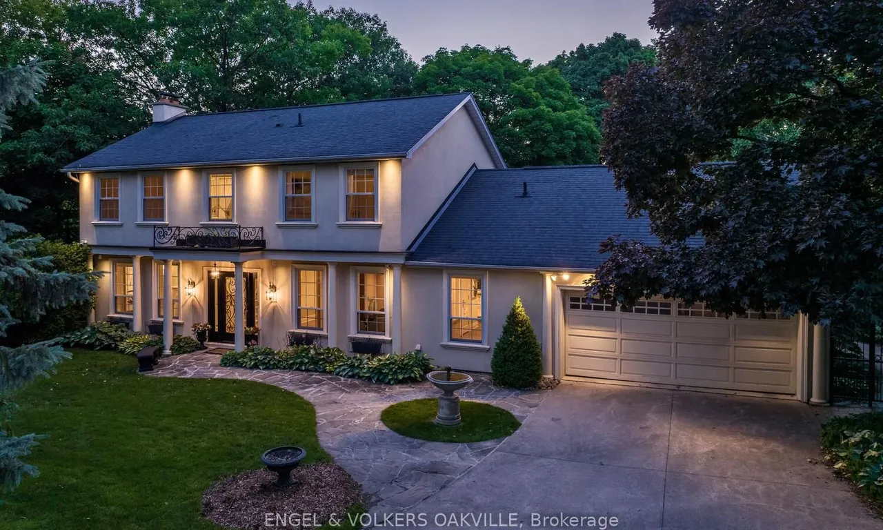 1735 Blythe Rd, Mississauga, ON L5H 2C3