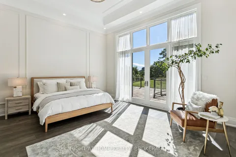 2606 Harvestmoon Lane, Burlington, ON L7P 0N5