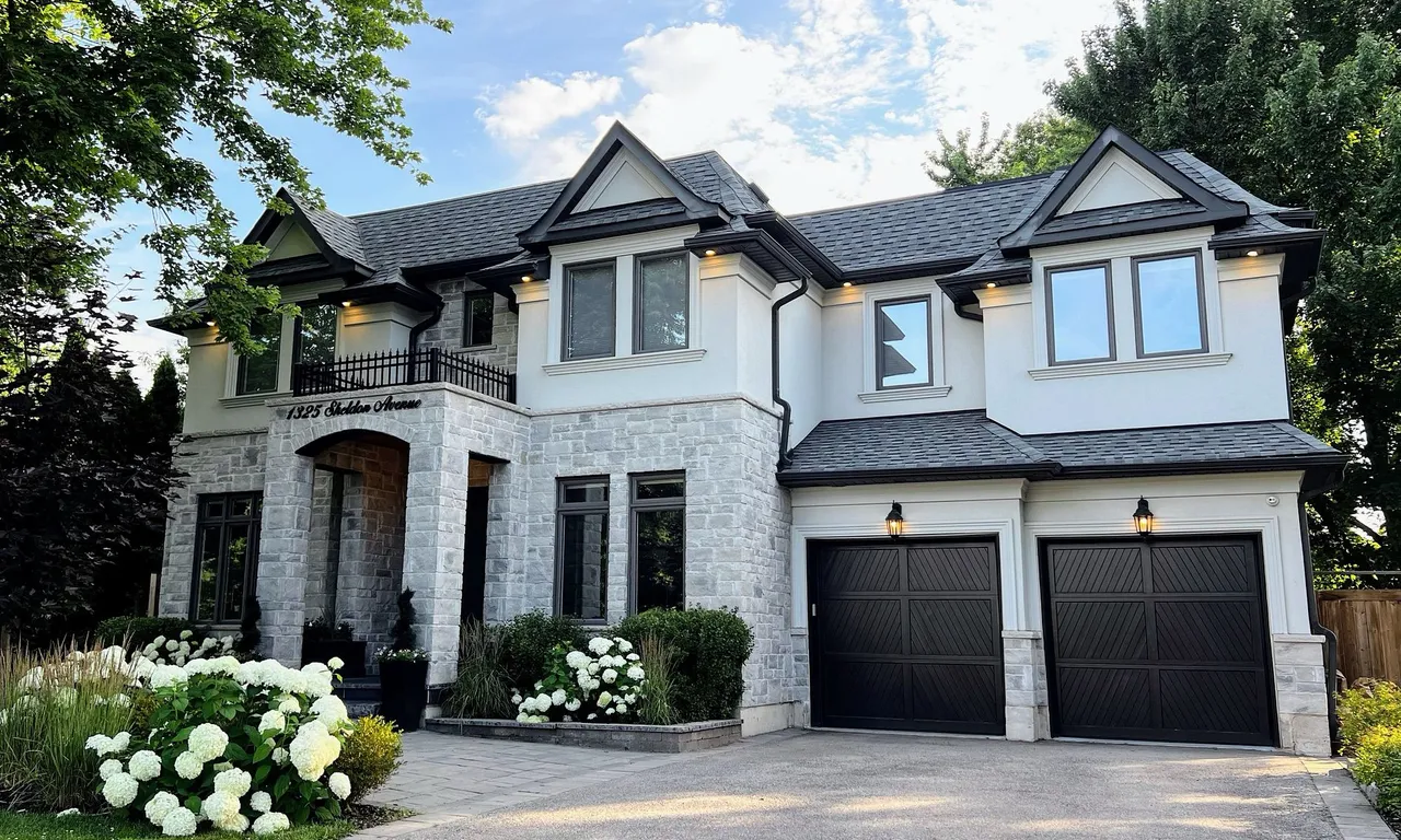 1325 Sheldon Ave, Oakville, ON L6L 2P9