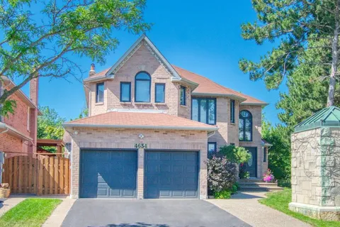 4634 Inverness Blvd, Mississauga, ON L5M 3L1