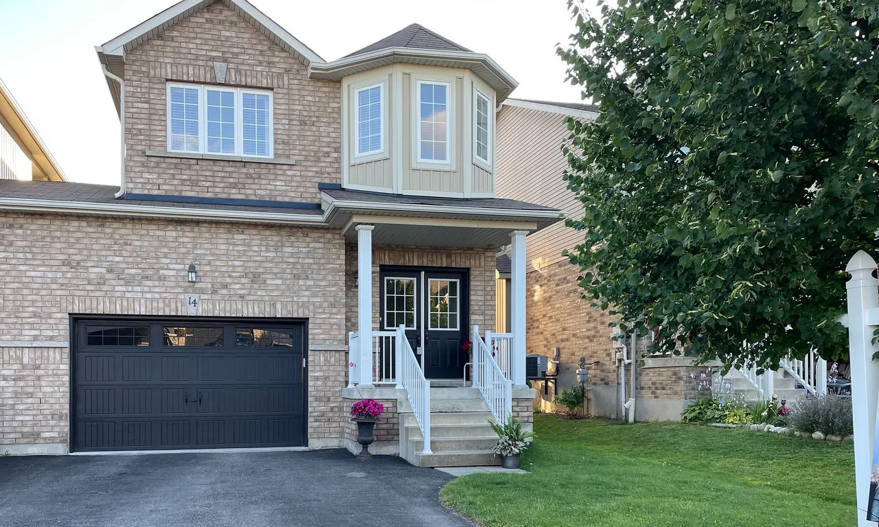 14 James Arnott Cres, Orangeville, ON L9W 0B5