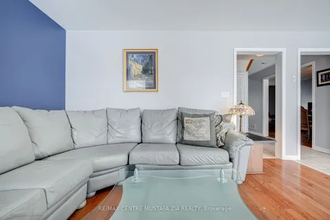1518 Swann Cres, Milton, ON L9T 5K2