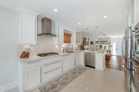 21 Esposito Dr, Caledon, ON L7E 1T3