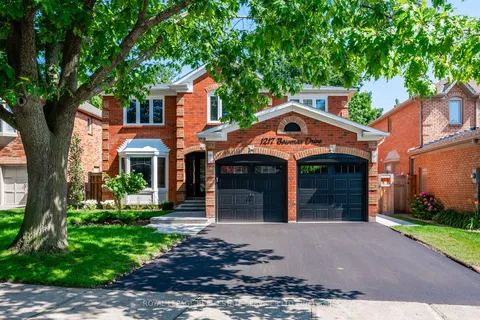 1217 Bowman Dr, Oakville, ON L6M 2T4