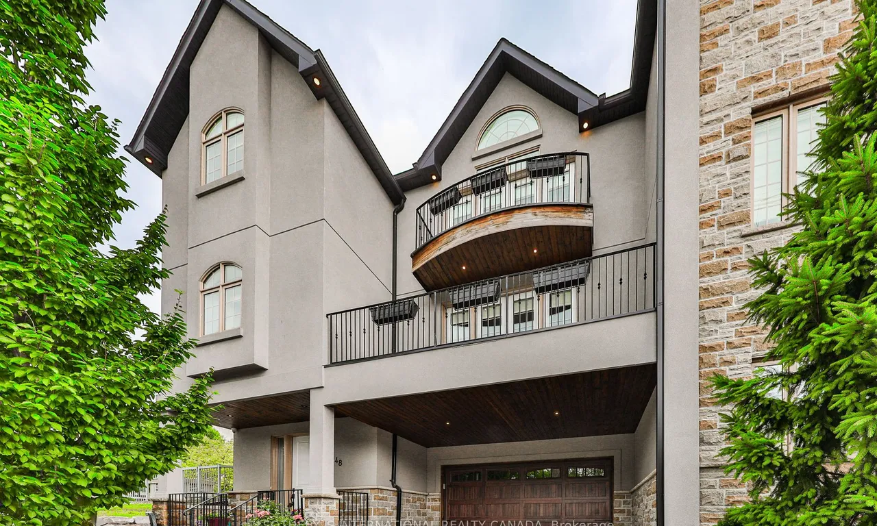 48 Rebecca St, Oakville, ON L6K 1J1