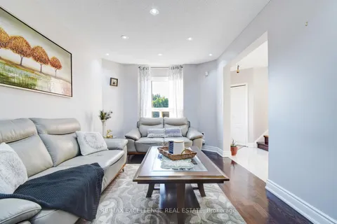 69 Atkins Circ, Brampton, ON L6X 4E7