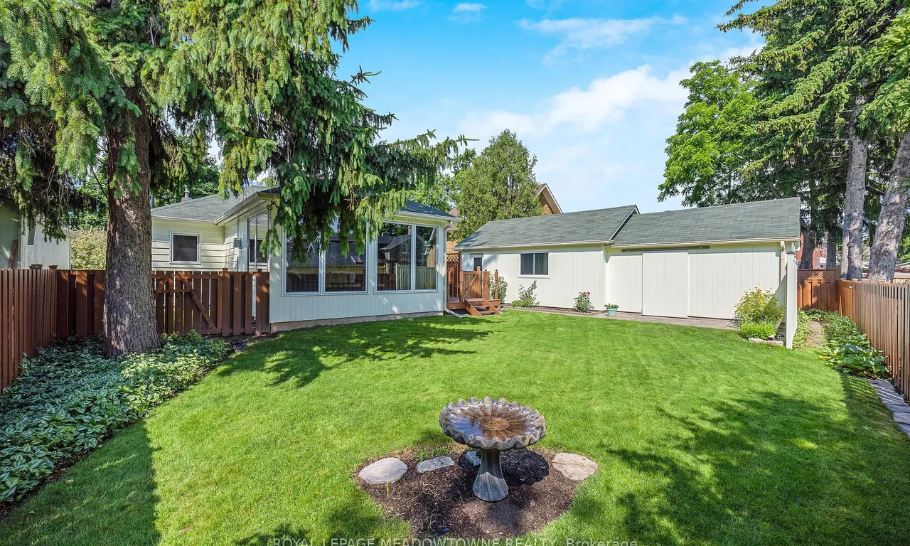 71 Bronte St, Milton, ON L9T 1Z4