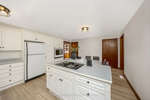 71 Bronte St, Milton, ON L9T 1Z4