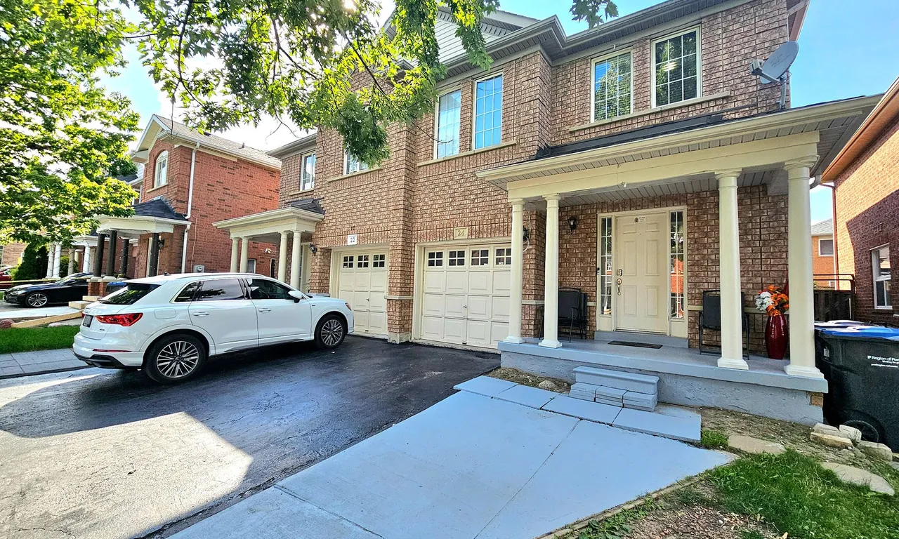 24 Rivermere Crt, Brampton, ON L7A 1R4