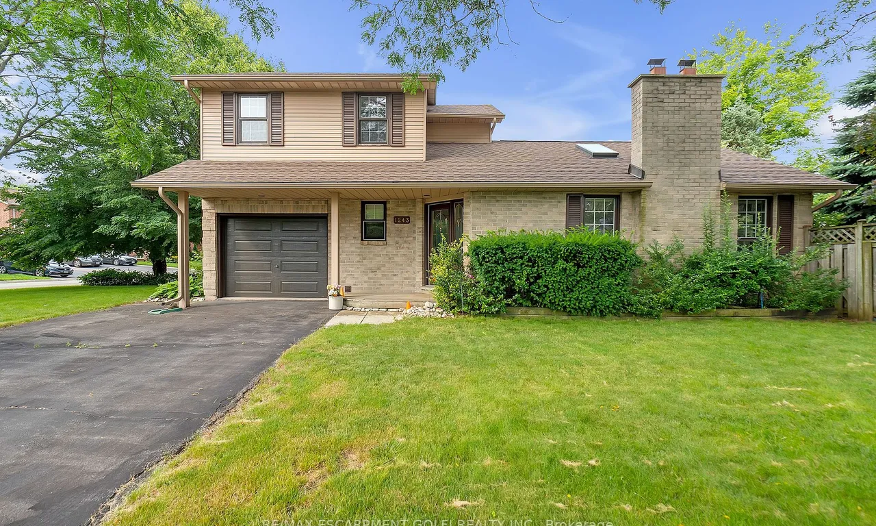 1243 Nathaniel Cres, Burlington, ON L7S 2A6
