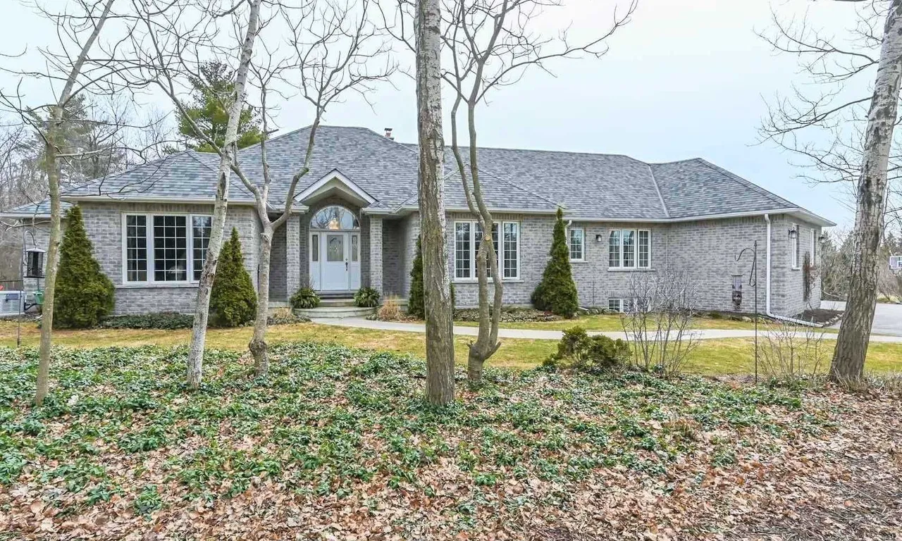 12 Deer Run Cres, Halton Hills, ON L7J 2L7