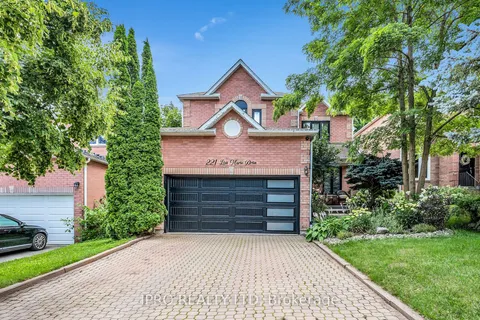221 Lisa Marie Dr, Orangeville, ON L9W 4P6