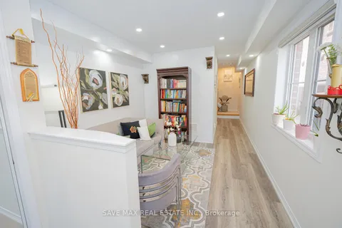 4 Francesco St, Brampton, ON L7A 4N7