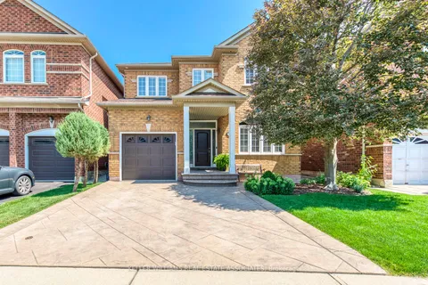 5621 Watersfield Ave, Mississauga, ON L5M 7E9