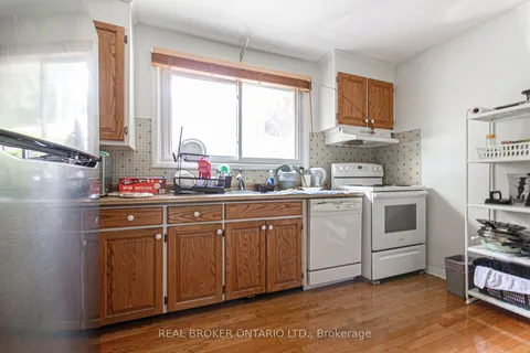 1340 Bunnell Dr, Burlington, ON L7P 2E1