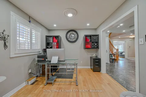 2 Black Hills Crt, Brampton, ON L6R 1J5