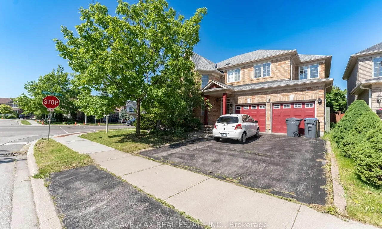 1 Casa Lane, Brampton, ON L6P 1H7