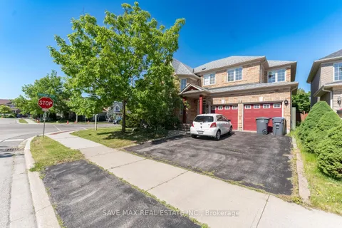 1 Casa Lane, Brampton, ON L6P 1H7