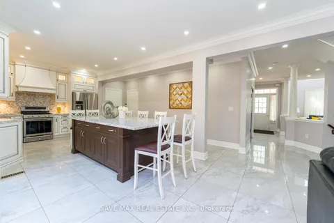 1 Casa Lane, Brampton, ON L6P 1H7