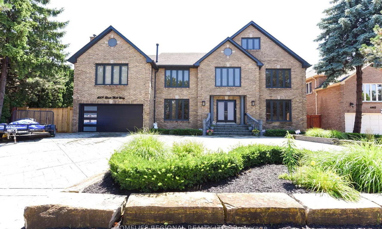 4009 River Mill Way, Mississauga, ON L4W 4C1
