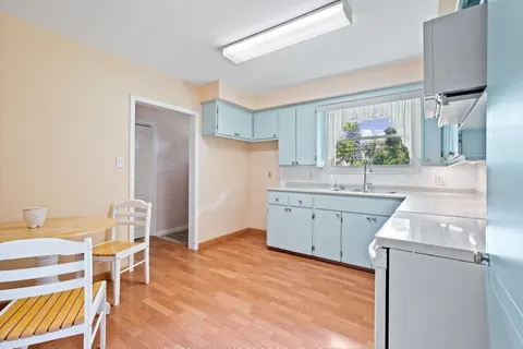 5244 Cedar Springs Rd, Burlington, ON L7P 0B9