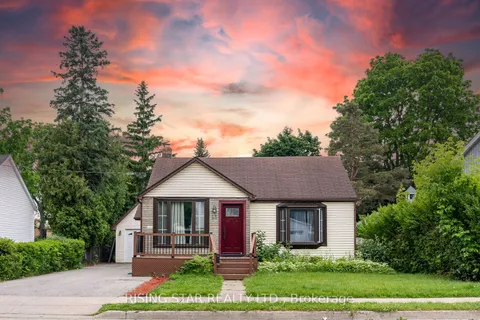 13 Murray St, Brampton, ON L6X 1R6