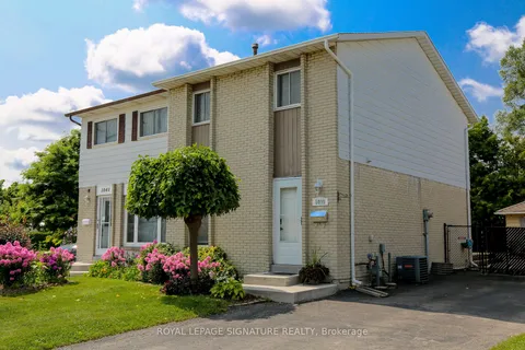 1039 Blairholm Ave, Mississauga, ON L5C 1G5