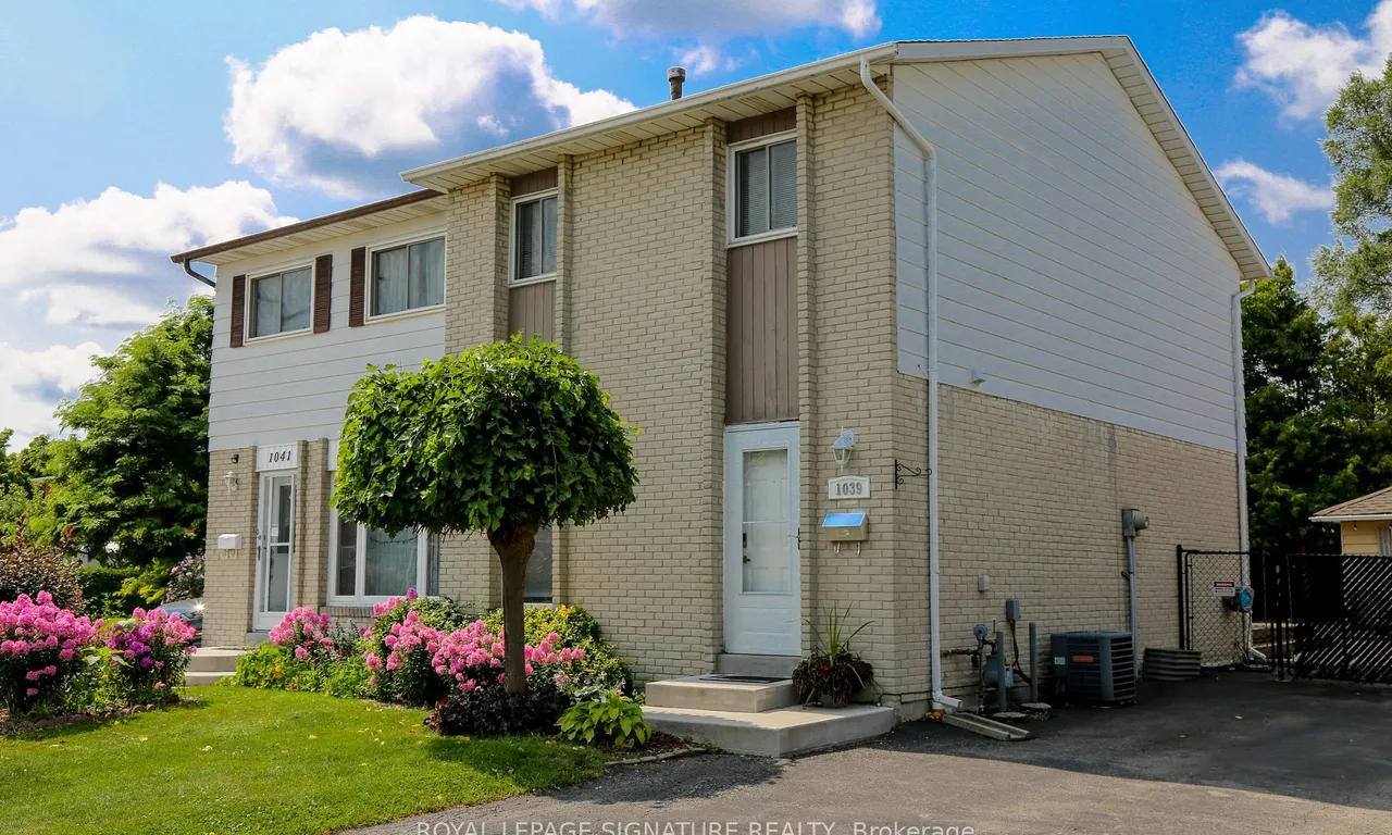 1039 Blairholm Ave, Mississauga, ON L5C 1G5