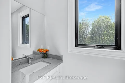 60 North Riverdale Dr, Caledon, ON L7C 3K3