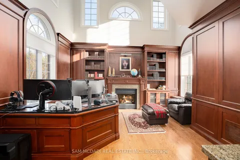 10 Stonehart St, Caledon, ON L7E 0B7