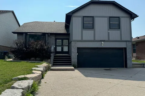 6065 Montevideo Rd, Mississauga, ON L5N 2E7