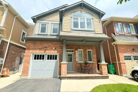 33 Feeder St, Brampton, ON L7A 4T9