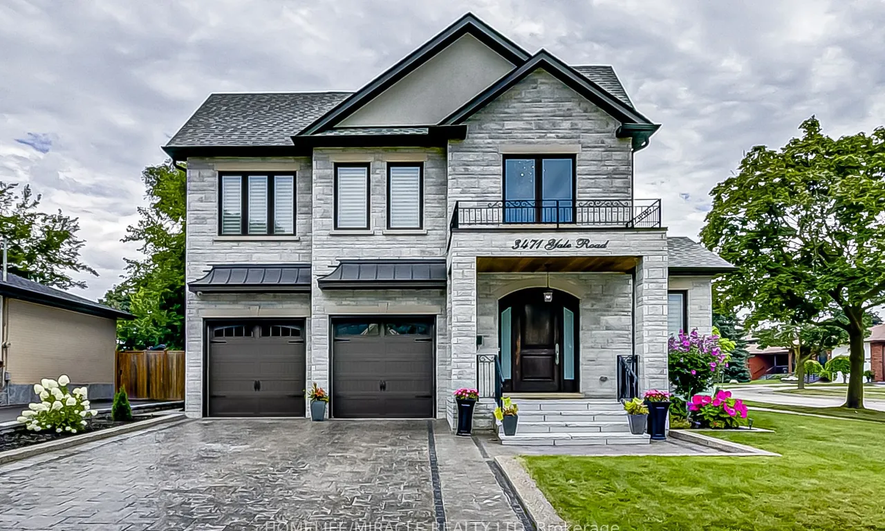 3471 Yale Rd, Mississauga, ON L5A 2V4